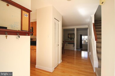 3036 Southern Elm Ct, Fairfax, VA 22031 - photo 2