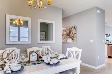 6 dining area