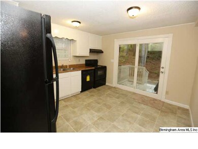 Spacious Kitchen with new appliances including Ref