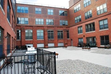 154 W 2nd St unit 301, Boston, MA 02127 - photo 5