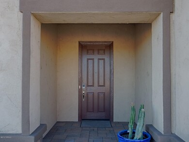 002_Outdoor Foyer