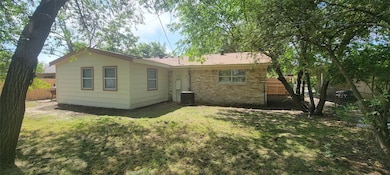 103 Lorie St, Alvarado, TX 76009 - photo 4