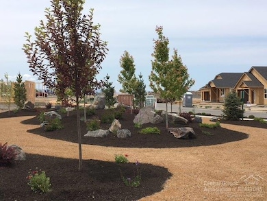 1017 NW 26th Way, Redmond, OR 97756 - photo 3