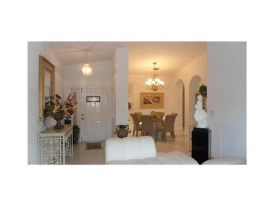 10929 NW 70th St, Doral, FL 33178 - photo 2