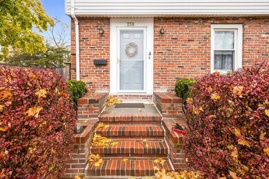 258 Lynn St, Malden, MA 02148 - photo 4