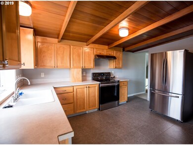 985 Heather Ln SE, Salem, OR 97302 - photo 6