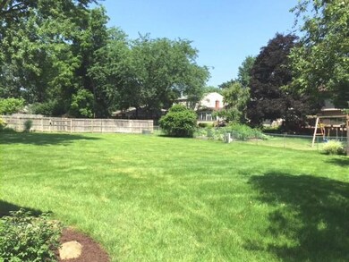 1872 Faymeadow Ave, Columbus, OH 43229 - photo 5