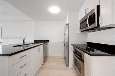 1712 SW 2nd Ave unit 802, Miami, FL 33129 - photo 3