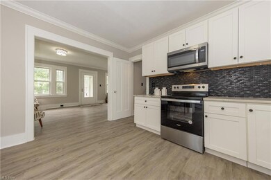 3324 Altamont Ave, Cleveland, OH 44118 - photo 6