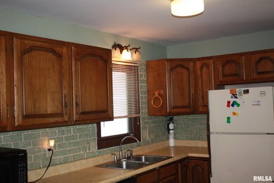 2018 N Elsie Ave, Davenport, IA 52804 - photo 7