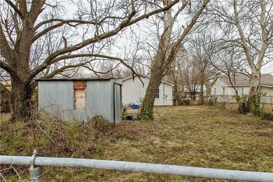 721 N 3rd St, Rogers, AR 72756 - photo 4