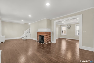 125 E Eaton St, Bridgeport, CT 06604 - photo 3