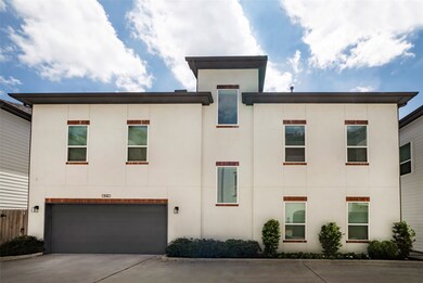 842 Wakefield Dr, Houston, TX 77018 - photo 2