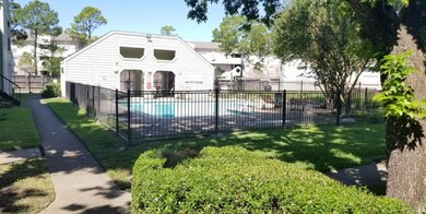 6602 Harbor Town Dr unit 505, Houston, TX 77036 - photo 4