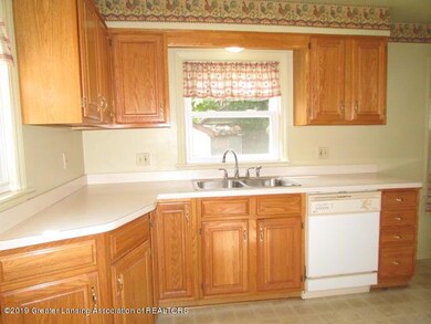 1015 Cooper Ave, Lansing, MI 48910 - photo 7