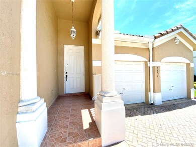 4851 NW 112th Ct, Doral, FL 33178 - photo 2