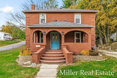 303 E Colfax St, Hastings, MI 49058 - photo 2