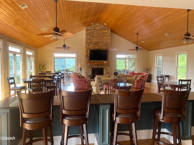 HP Clubhouse 1