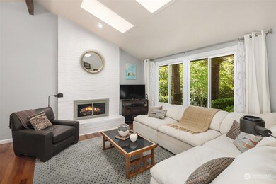 21225 Pioneer Way, Edmonds, WA 98026 - photo 4