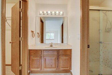 303 Newport Ln unit D2, Bartlett, IL 60103 - photo 4