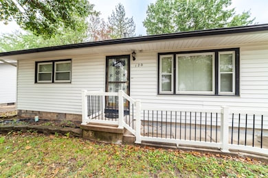 120 Adams St, Centralia, MO 65240 - photo 3