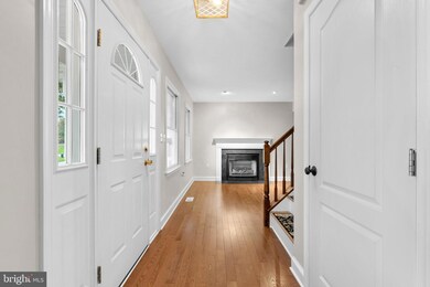 1103 Courtland Dr, Sykesville, MD 21784 - photo 7