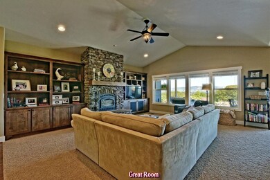 4223 Tami Ln, Central Point, OR 97502 - photo 6