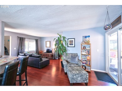 525 SW Monroe St, Sheridan, OR 97378 - photo 4