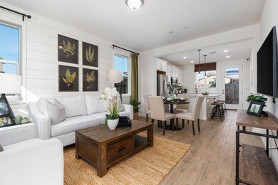 6587 E Blushing Dr, Fresno, CA 93727 - photo 3