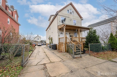 374 Delavan St, New Brunswick, NJ 08901 - photo 2