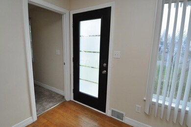 1340 Acton Rd, Columbus, OH 43224 - photo 4