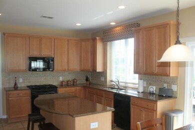 5392 Clauser Rd, Orefield, PA 18069 - photo 4