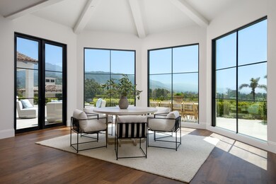 Breakfast Room