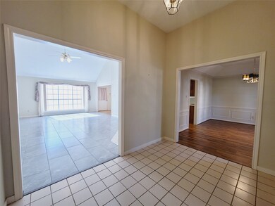 15711 Echo Lodge Dr, Houston, TX 77095 - photo 6