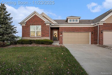 2001 Trimble St, Lake Orion, MI 48360 - photo 2