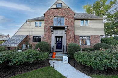 1 Intervale Rd, Providence, RI 02906 - photo 3
