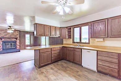 4619 Whiteside Rd, Argyle, WI 53504 - photo 4