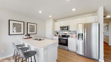 2215 Creek View Ln, Raymore, MO 64083 - photo 5