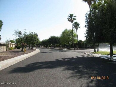 10318 W Ocotillo Dr, Sun City, AZ 85373 - photo 3