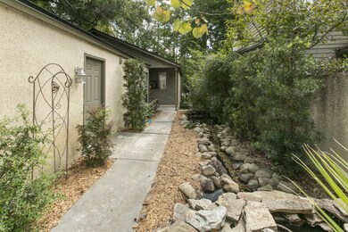 5526 Mariners Cove Dr, Jacksonville, FL 32210 - photo 2