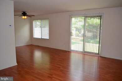 81 Dendron Ct, Parkville, MD 21234 - photo 2