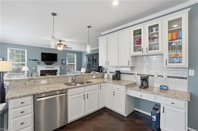 600 Mile Creek Ln, Chesapeake, VA 23322 - photo 7