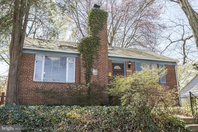 5016 Aurora Dr, Kensington, MD 20895 - photo 2