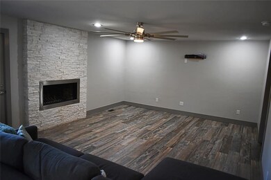 2205 Rambling Rd, Edmond, OK 73025 - photo 4