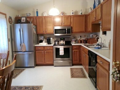4912 Dexter Court Kitchen