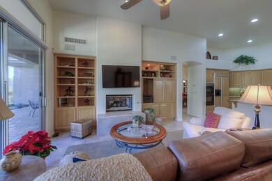 006_Family_Room[1]