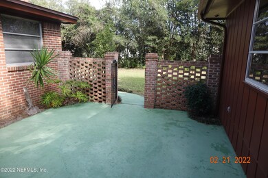 1675 Mount Vernon Dr, Jacksonville, FL 32210 - photo 3