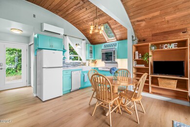 beachcrest-backlightmarketing-3