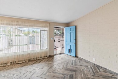 04-Living Area