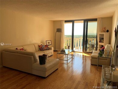 Towers of Key Biscayne unit D904, Key Biscayne, FL 33149 - photo 3